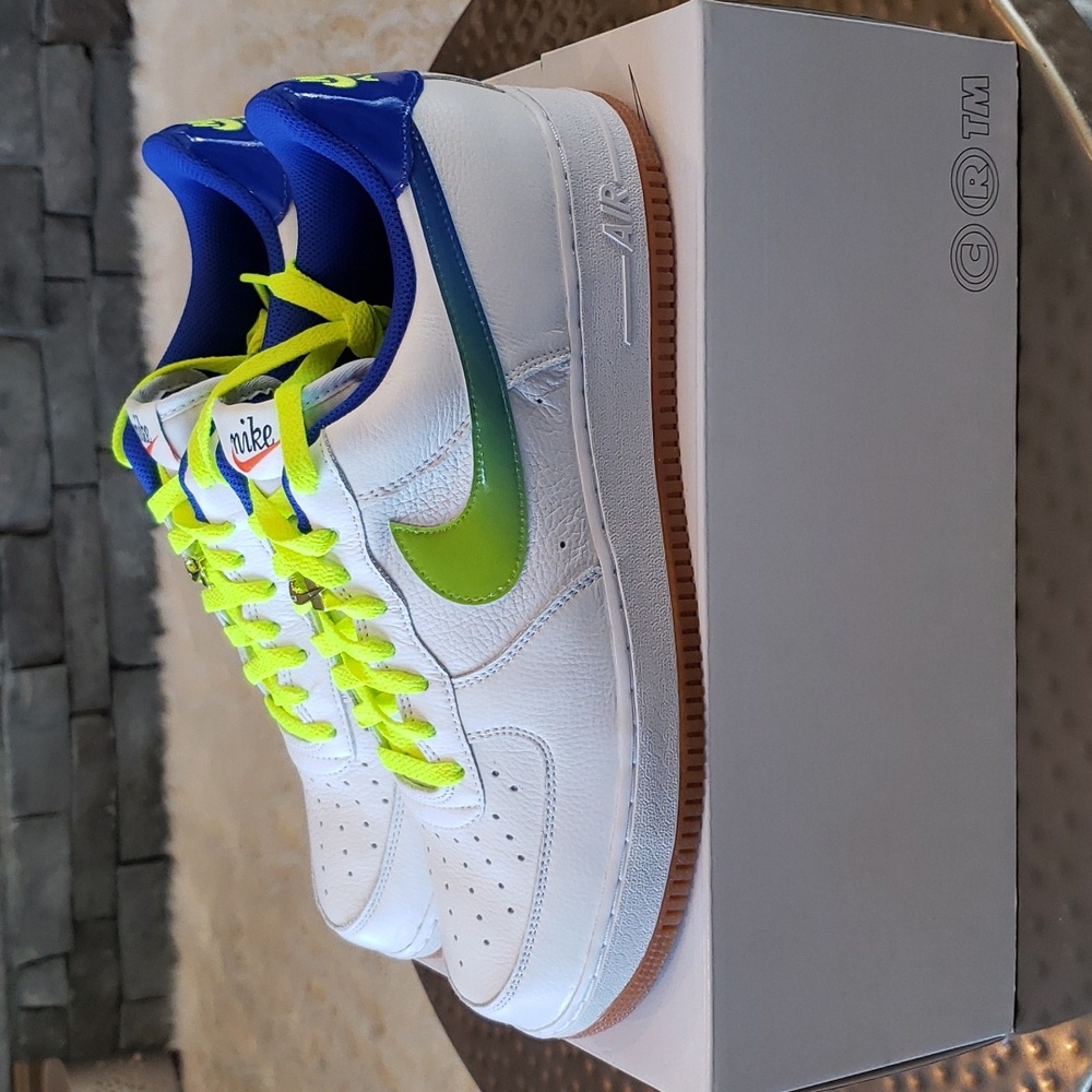 Custom Nike by You Men's Nike Air Force 1's sz 13 White florescent yellow, blue